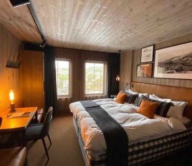 Riksgransen Hotel | Niehku Mountain Villa