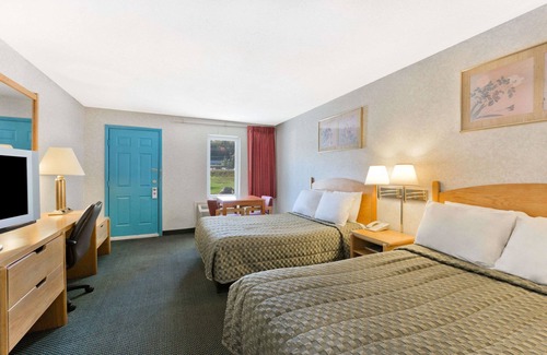 Bartonsville Cabina | Night Lodge