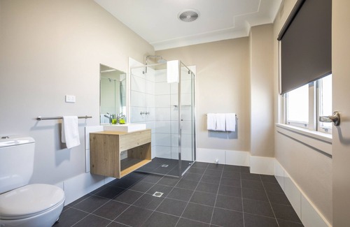 Umina Beach Hotel | Nightcap at Ocean Beach Hotel