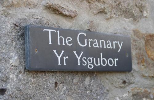 Capel Coch Casa | No 1 The Granary