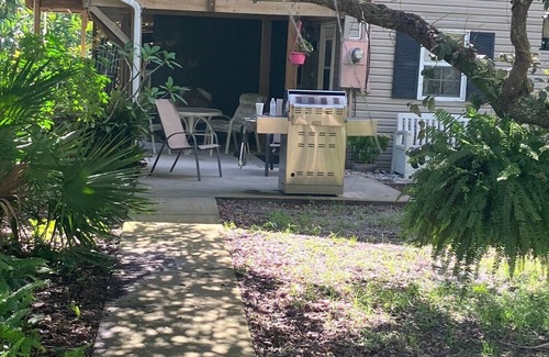 Bokeelia Apartamento | No Rat Race here at the Royal Flush.