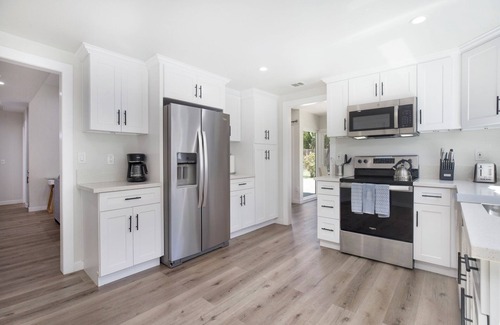 Mission Viejo Casa | No Stairs w/ Yard & EV Charger (Olive Perch)