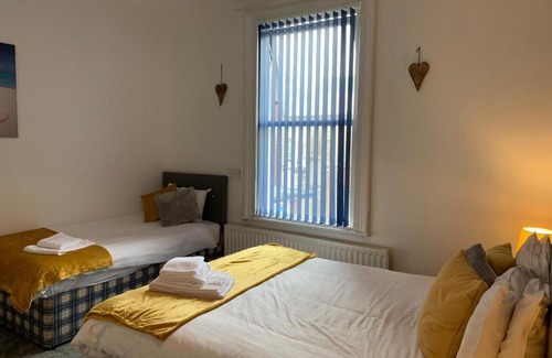 North Shore Hotel | No2 Wilton Parade