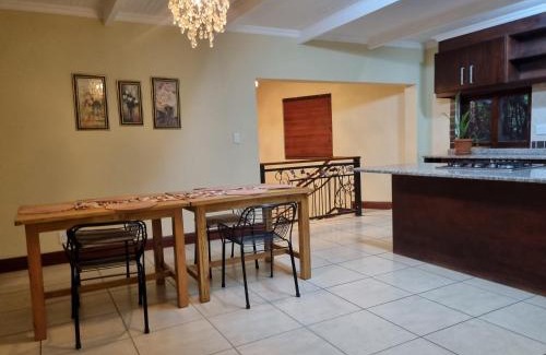 Greater Johannesburg Metropolitan Area Casa | Noah Gardens