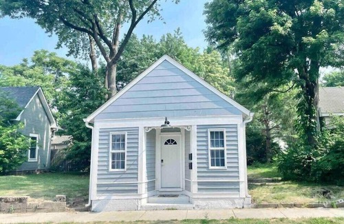 Noblesville Casa | Noblesville Gem Near Music, Shops & History