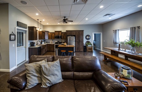 Leola Casa | Nomad Lodge - Start your adventure here!