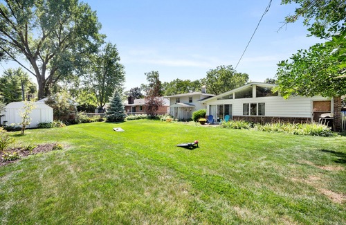 DeKalb Casa | Nordic Mid-Century Retreat