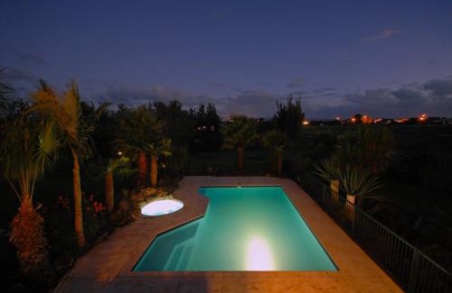 Awanui Hotel | Norfolk Motel & Campervan Park