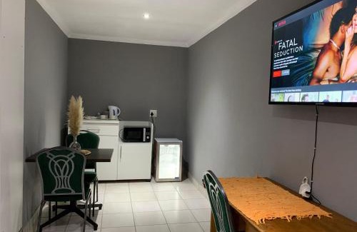 Motherwell Casa | Normans in St Georges strand beach