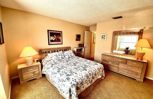 Ventura Villa | North Oasis Condo - 3BR Home Close to Disney and Parks