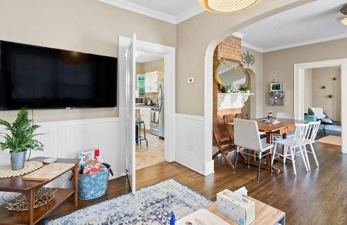 North Chattanooga Cabaña | North Shore Cottage- Mins to Downtown