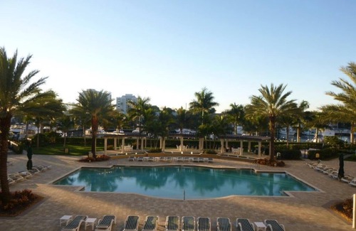 Fort Myers Condominio | North Star Yacht Club: vida de lujo frente al mar