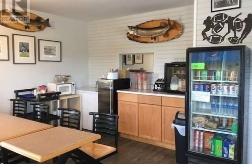 Vermilion Bay Hotel | NORTHSIDE MOTEL