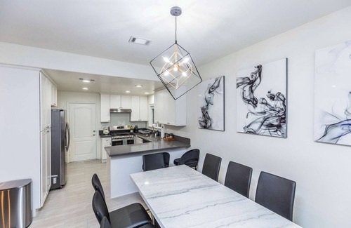 East Pasadena Casa | Not Affected by the Fire/elegant Pasadena Retreat Prime Comfort Awaits