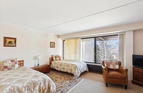 Stowe Area Casa | Notchbrook 13AB