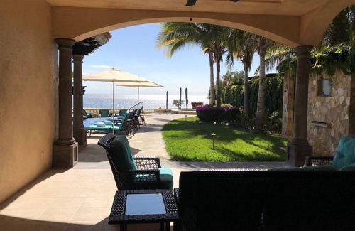 Paraíso Escondido Villa | Novaispania Viceroy villa gorgeous Cabo San Lucas Private Nicklaus Golf Course