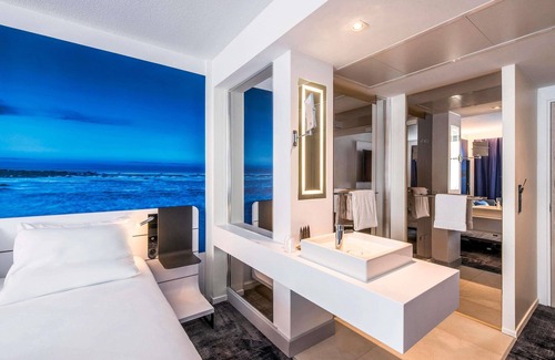 Les Chalais Hotel | Novotel Rennes Alma