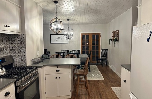 Glenwood Casa | Now Booking for Summer 2025!