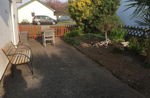 Scurlage Chalet De Esquí | Number 43 The Gower Holiday Village