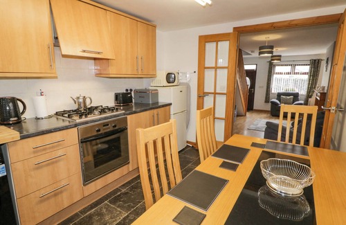 Larne Cabaña | NUMBER 5, family friendly, with a garden in Larne