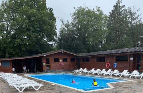 Cenarth Casa | Nuthatch Lodge is set in 24 acres of wood, parkland near the village of Cenarth