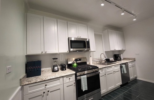 North Side Apartamento | NYC in Min. Modern Apt. 4 Bedrooms