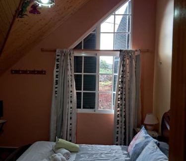 Porto Moniz Chalet De Esquí | O Chalé das Borboletas