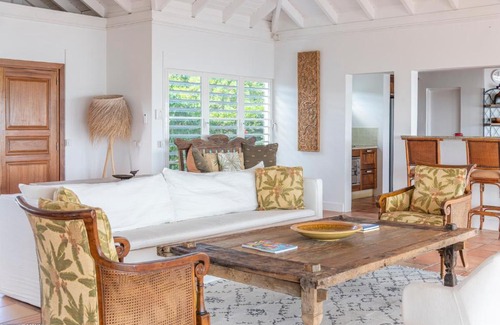 Les Terres Basses Villa | O SUN