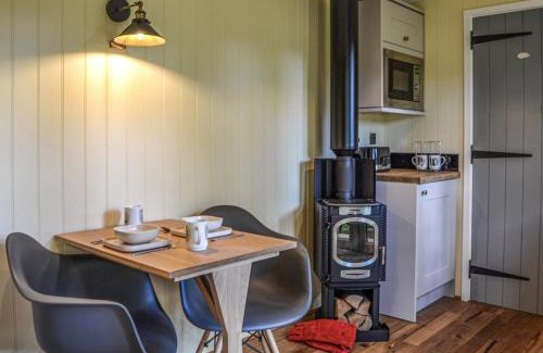 Irstead Casa | Oak - Ukc4846