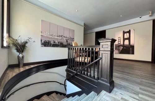 Downtown Oakland Hotel | Oaktown Roost