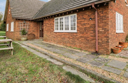 Wenvoe Casa | Oaktree Farm, WENVOE