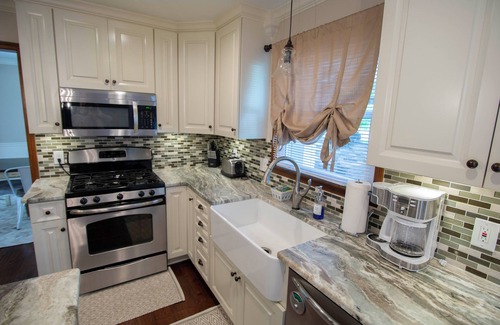 Warren Casa | Oasis at Avalon Lakes - Hot Tub - Gas Fire Pit - Outdoor livingroom w/gas fire