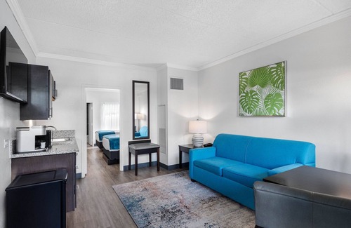 Terrace Park Hotel | OASIS BAY SUITES, Tampa, Busch Gardens, USF