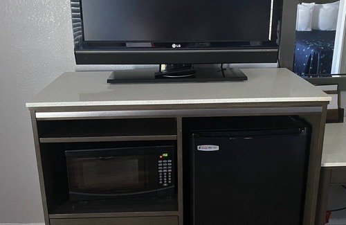 Southwestern Sacramento Hotel | Oasis Inn Sacramento - Elk Grove