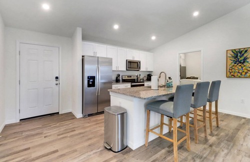 Mariner Casa | Oasis W/ Heated Salt Water Pool & Screen In Patio!