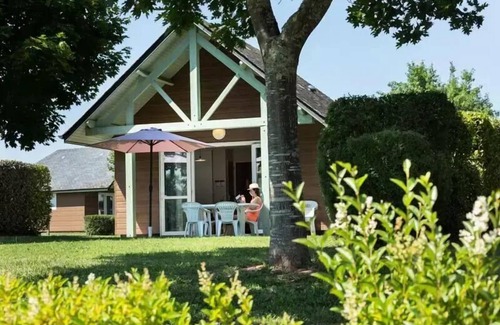 Objat Chalet De Esquí | Objat Chalet Village - 3-Room Lakeside Chalet 4/6 People