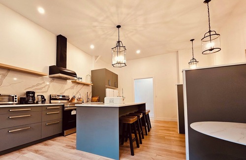 Regional District of Nanaimo Cabaña | Ocean and Mountain View Home in Nanoose Bay