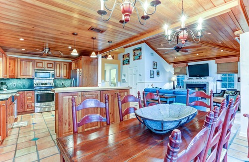 Fernandina Beach Casa | Ocean Ave Spacious Seaside Cottage by RedAwning