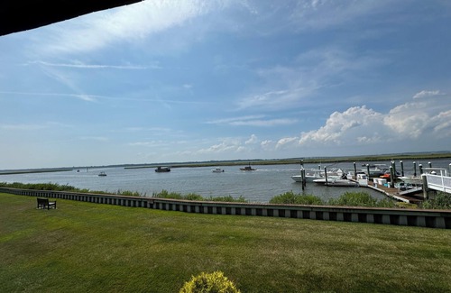 Riviera Casa | Ocean City, NJ, Waterfront 2BD, 2.5Bths, Winter Rental