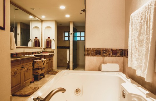 Los Cabos Complejo | OCEAN FRONT RESORT - Planta baja Villa-Steps to Ocean / Pool 2 o 3 habitaciones # 1103