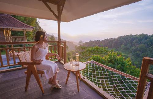 Munduk Hotel | Ocean & Mountain View Villa, Waterfalls, Munduk Eco-Luxe by Santrian