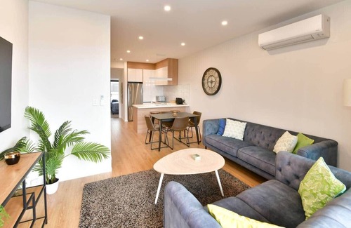 Orewa Casa | Ocean View Retreat - Orewa Beach
