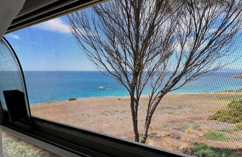 Penneshaw Casa | Ocean Views Bus Stay