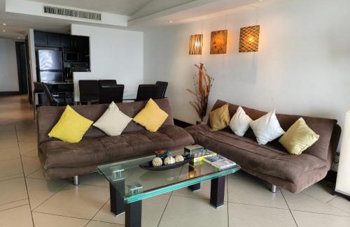 Ixtapa Apartamento | Oceanfront Condo in Ixtapa, Zihuatanejo