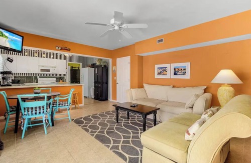 Bokeelia Casa | Oceanfront Multi-Family Retreat / 4 Bed, 4.5 Bath / 2 Fully Equipped Kitchens!