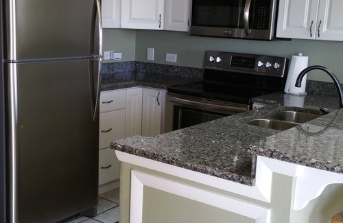 Seabrook Island Villa | Villa frente al mar, vistas sensacionales del segundo piso desde una unidad privada renovada en la esquina