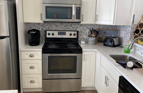 Duck Cabaña | Duck House 170 Yds To Beach, entrada sin llave, ropa de cama, wlk corto a tiendas y playa