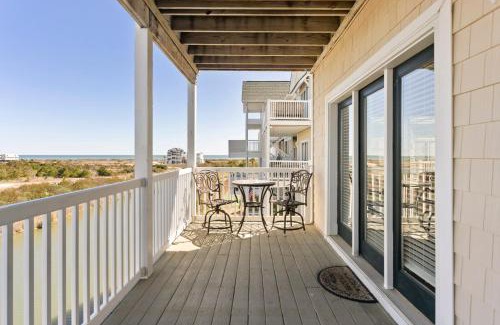 Ocean Isle Beach Casa | Oceanview 4BR/4BA Condo, Steps to Beach/Pool