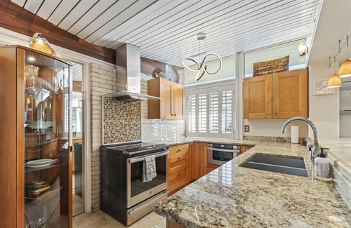 Atlantic Beach Apartamento | Oceanview and Poolside Studio at The Atlantic Beach Estate & Gardens