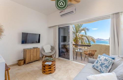 Cabo Bello Apartamento | Oceanview Apt in Cabos with Beach - Pool